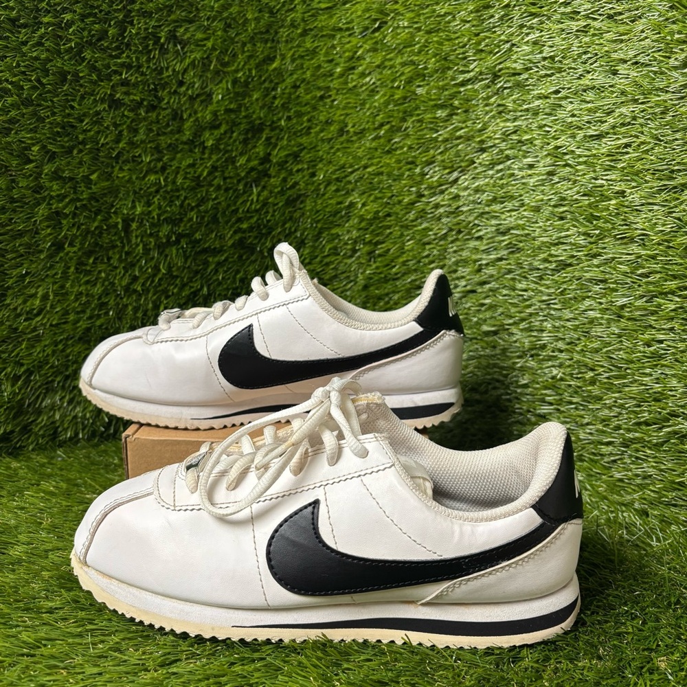 Size 5Y 6.5 Women’s - Nike Cortez 72 Classic Retro White Black Shoes